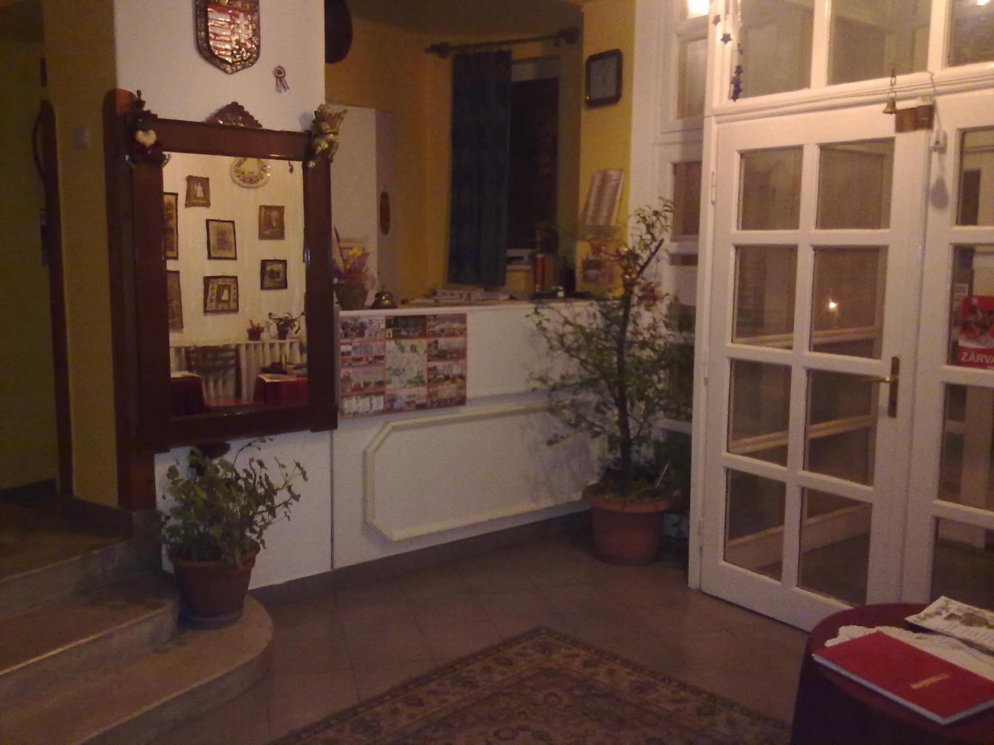 Alabastrom Panzio Es Etterem Bed & Breakfast โบกาช ภายนอก รูปภาพ